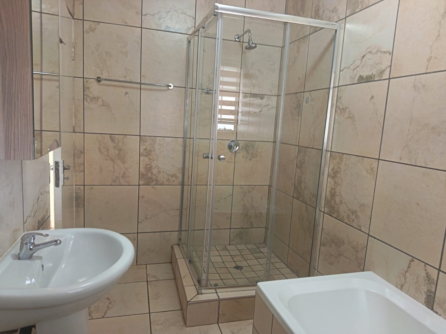 3 Bedroom Property for Sale in Waterval East North West